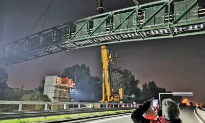 Installato un nuovo ponte a Settimo LE FOTO