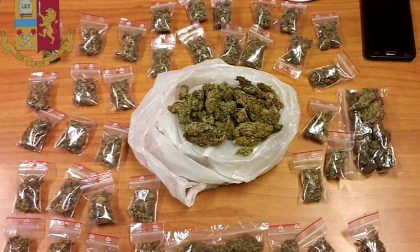 In auto avevano droga, dopo l'inseguimento l'arresto