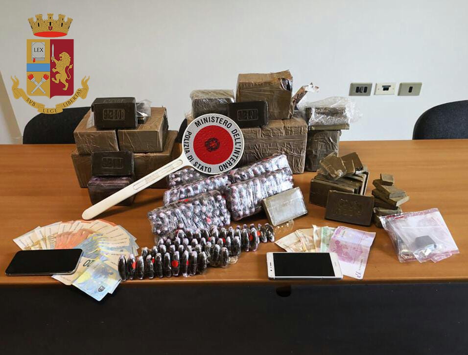 Lotta alla droga, doppio arresto in città