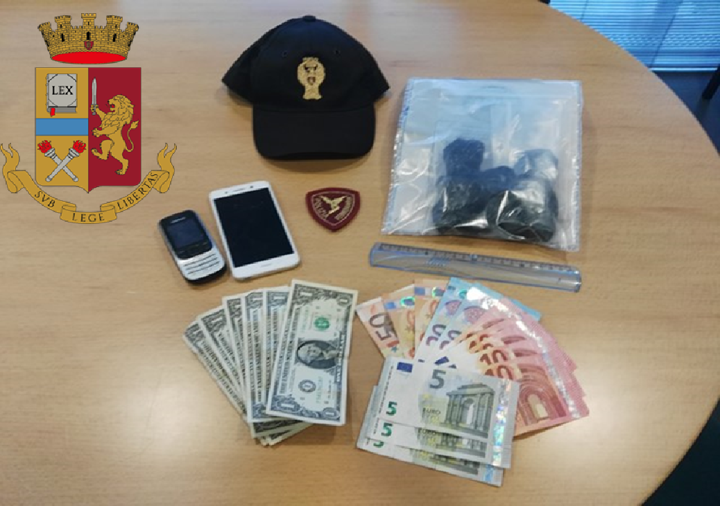 Viaggiava sul treno senza biglietto, con una bimba.. e con la droga