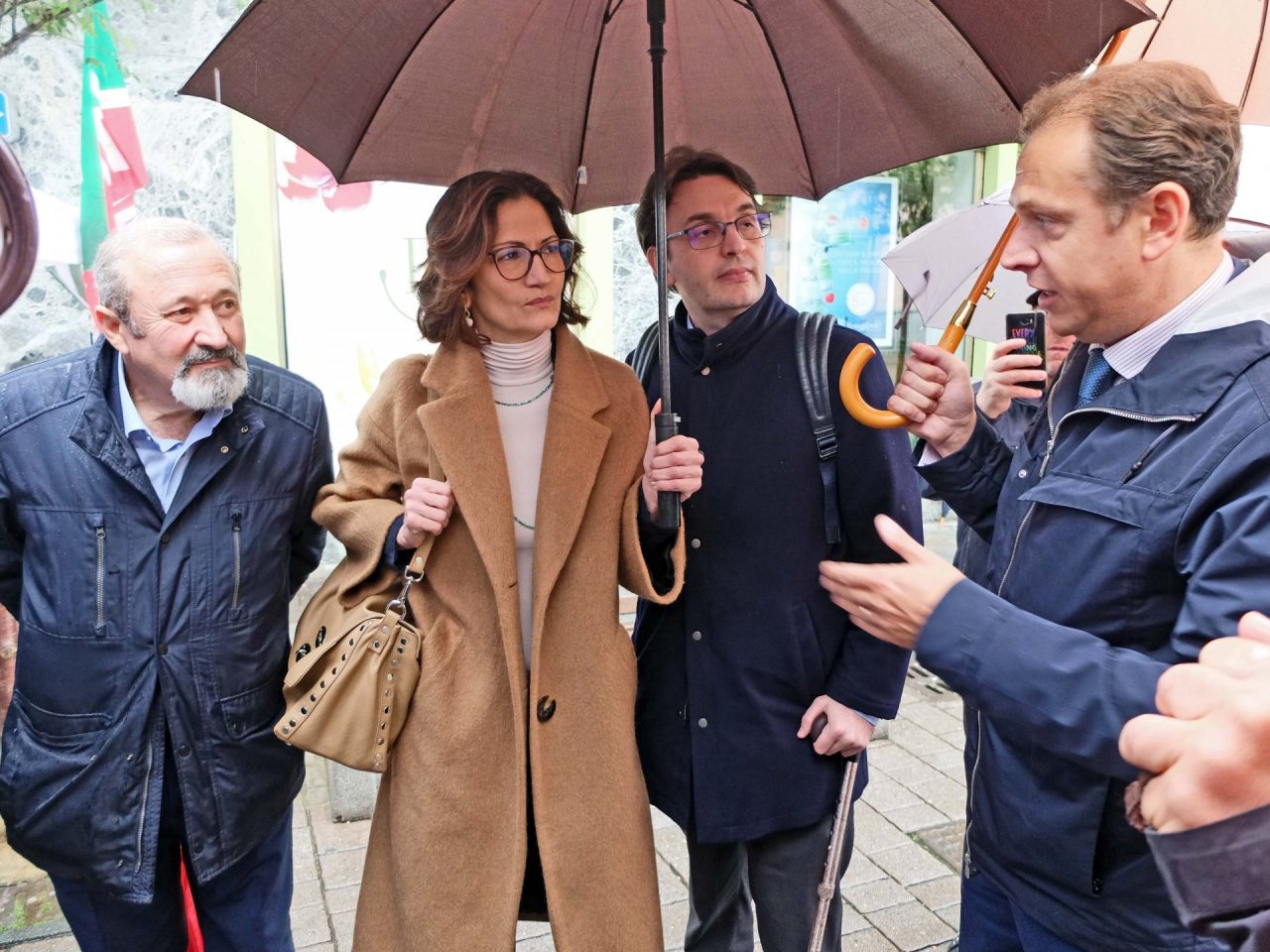 Zona rossa con una legge, Draghi dice basta ai DPCM