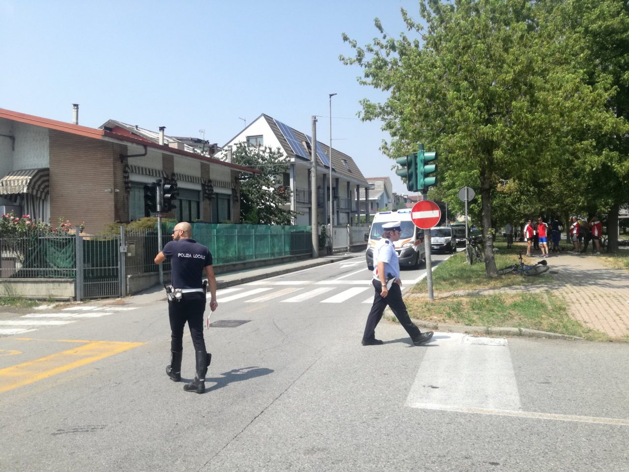Incidente furgone contro moto in corso Piemonte a Settimo