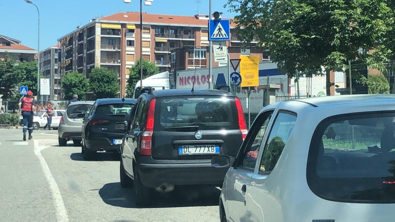 Domenica mattina, traffico in tilt a Chivasso
