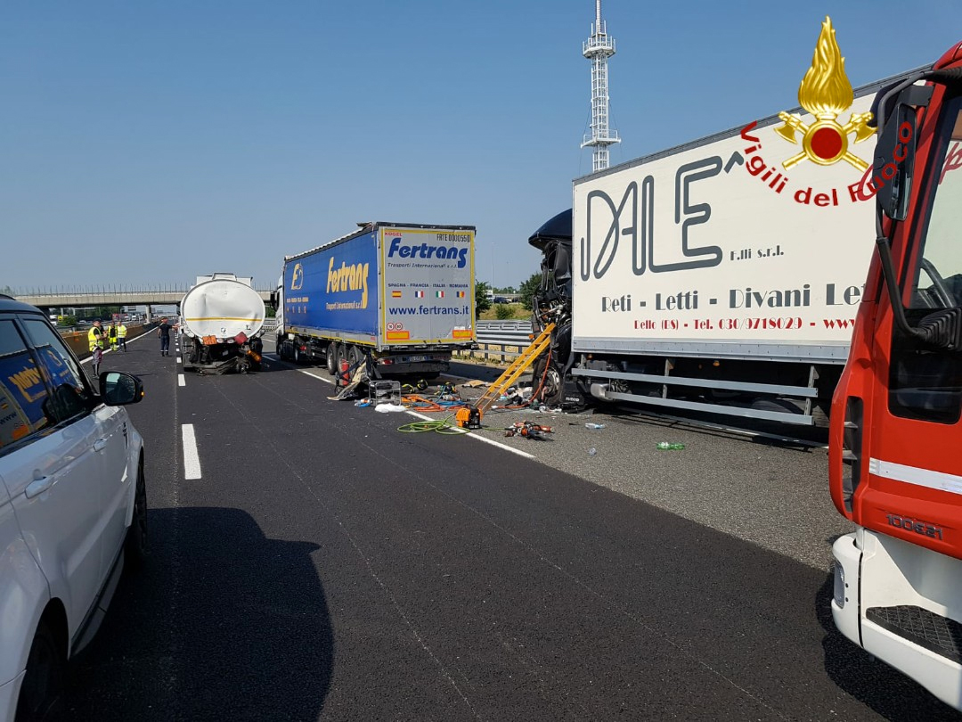 Autista incastrato: trasportato codice rosso dall’elisoccorso