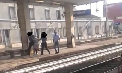 Molestano una ragazza sul treno, quattro arresti a Chivasso