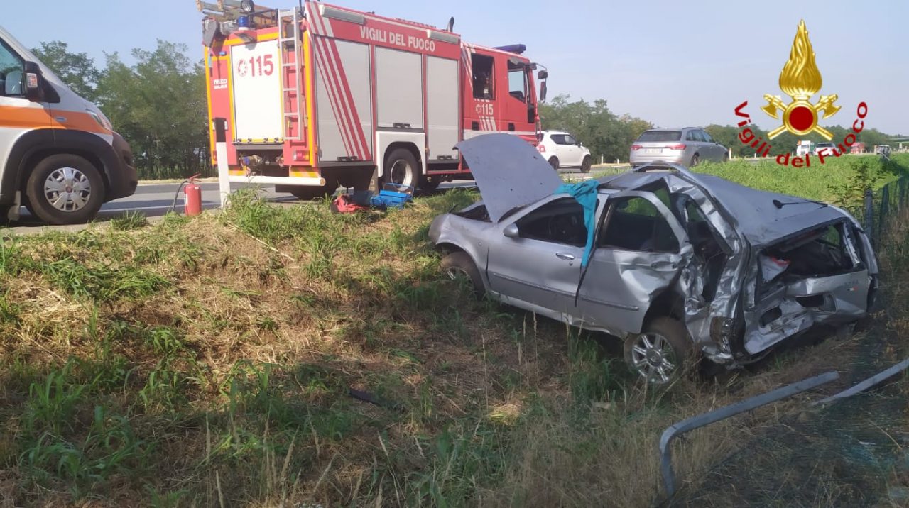 Incidente in autostrada, quattro feriti tra cui anche una bambina FOTO