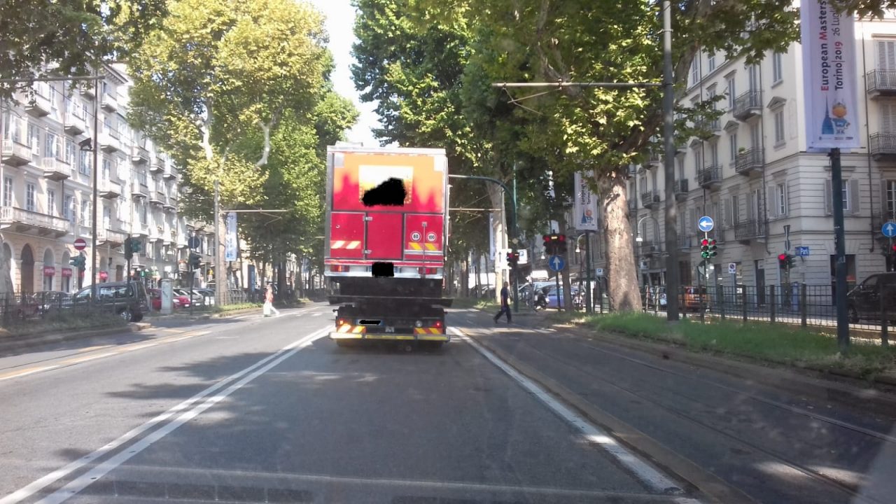 Paninaro irregolare deferito dalla Polizia locale