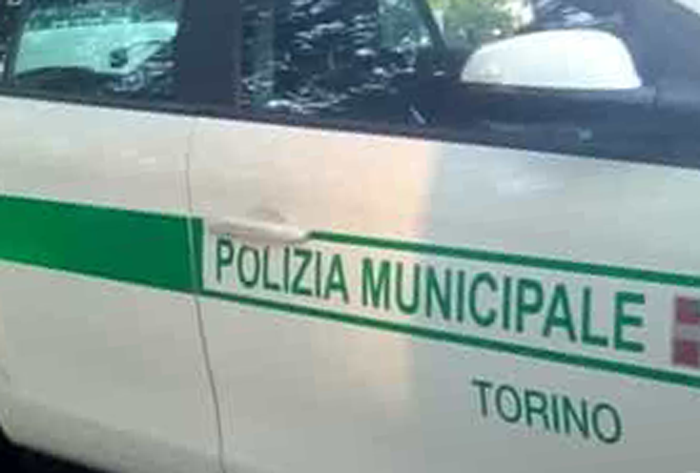 Guida senza patente un mezzo sequestrato e senza assicurazione