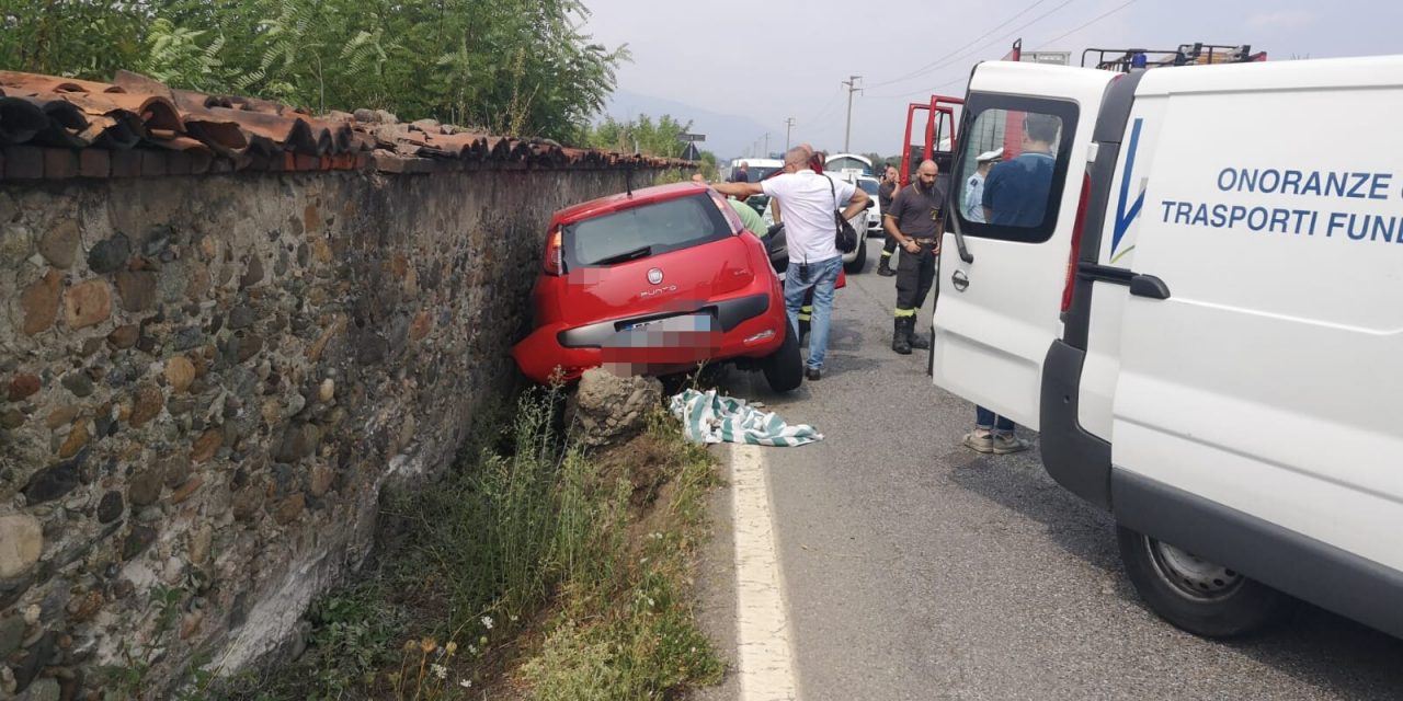 Malore alla guida, morto un automobilista