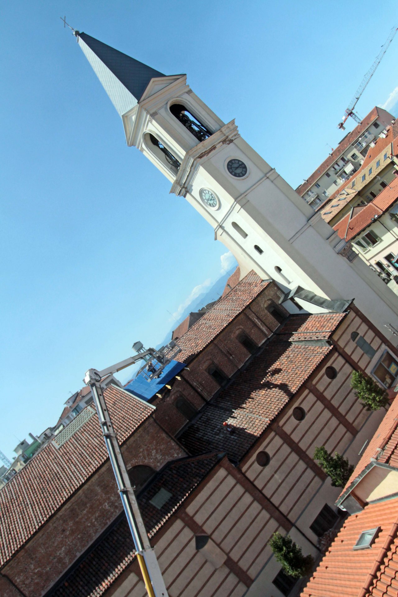 Crollo tetto San Pietro in Vincoli