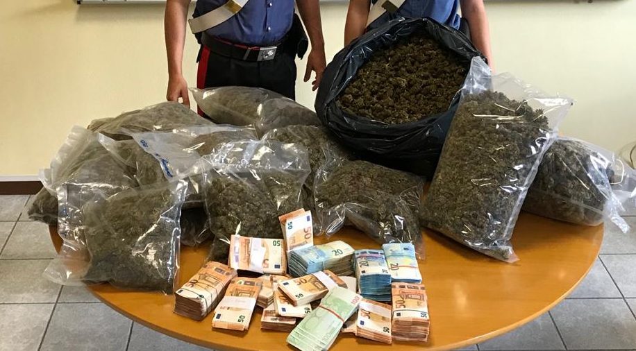 Scoperto bunker della droga a Lauriano