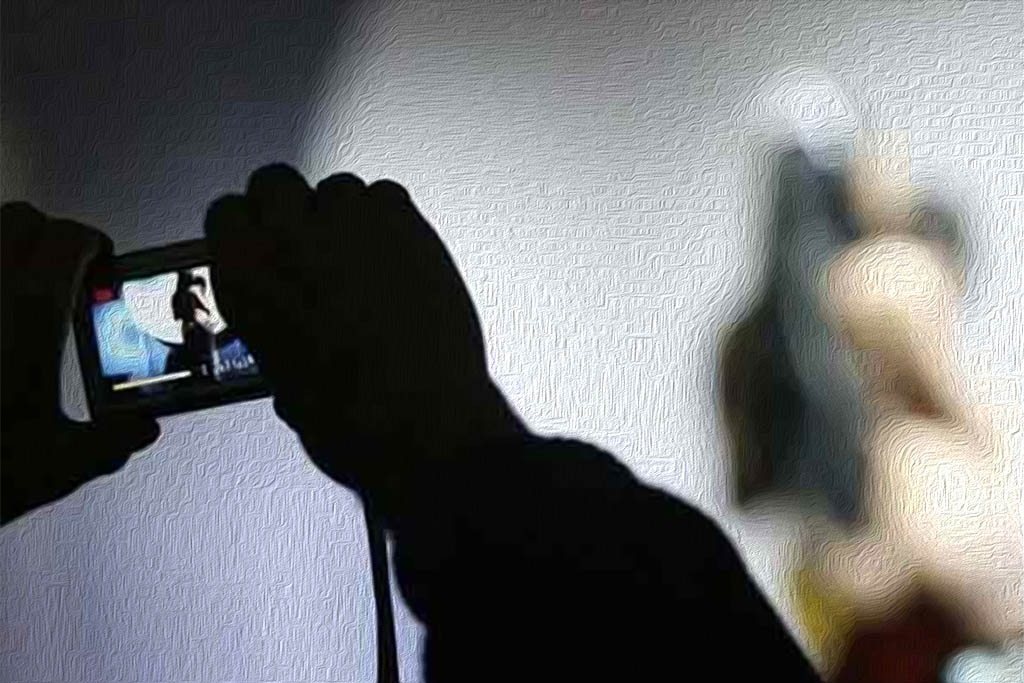 400 cd e dvd pedopornografici sequestrati a Torino