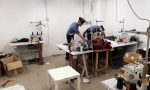 Scoperto laboratorio clandestino di cinesi, i lavoratori in nero dormivano all'interno FOTO E VIDEO