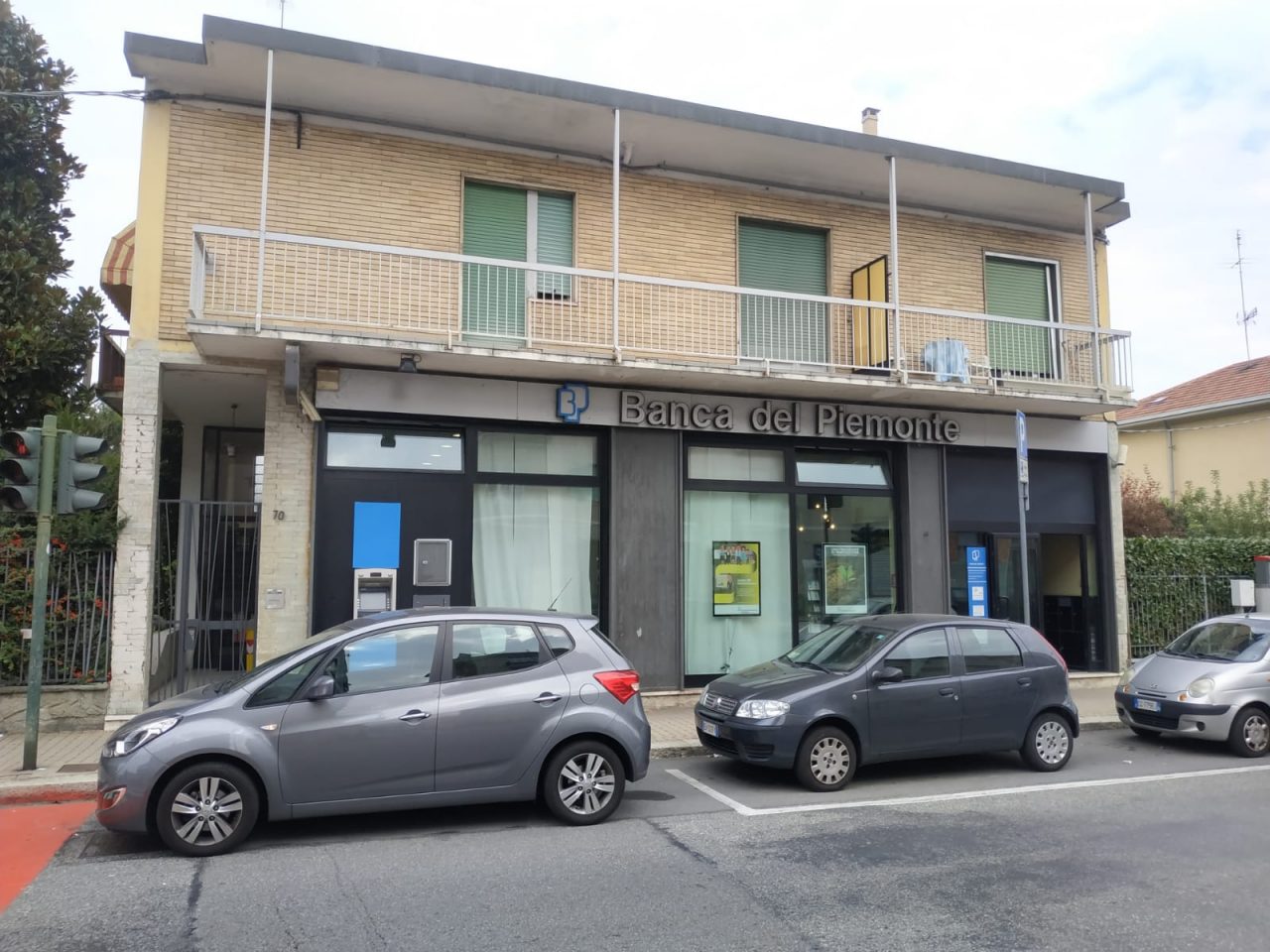 Attimi di terrore in banca, ha tentato la rapina