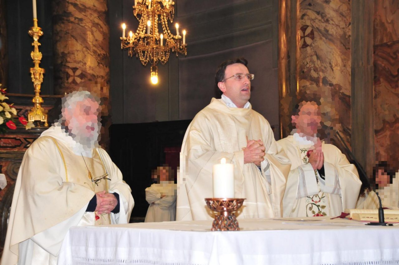 Chivasso perde don Valerio ma l’orario delle Messe non cambia