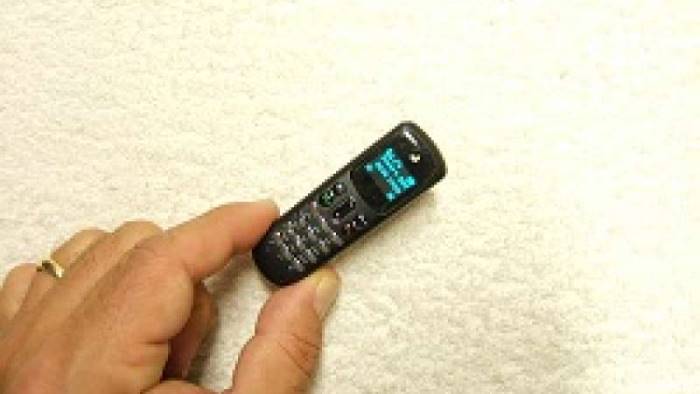 Detenuto trovato in possesso di un microtelefono