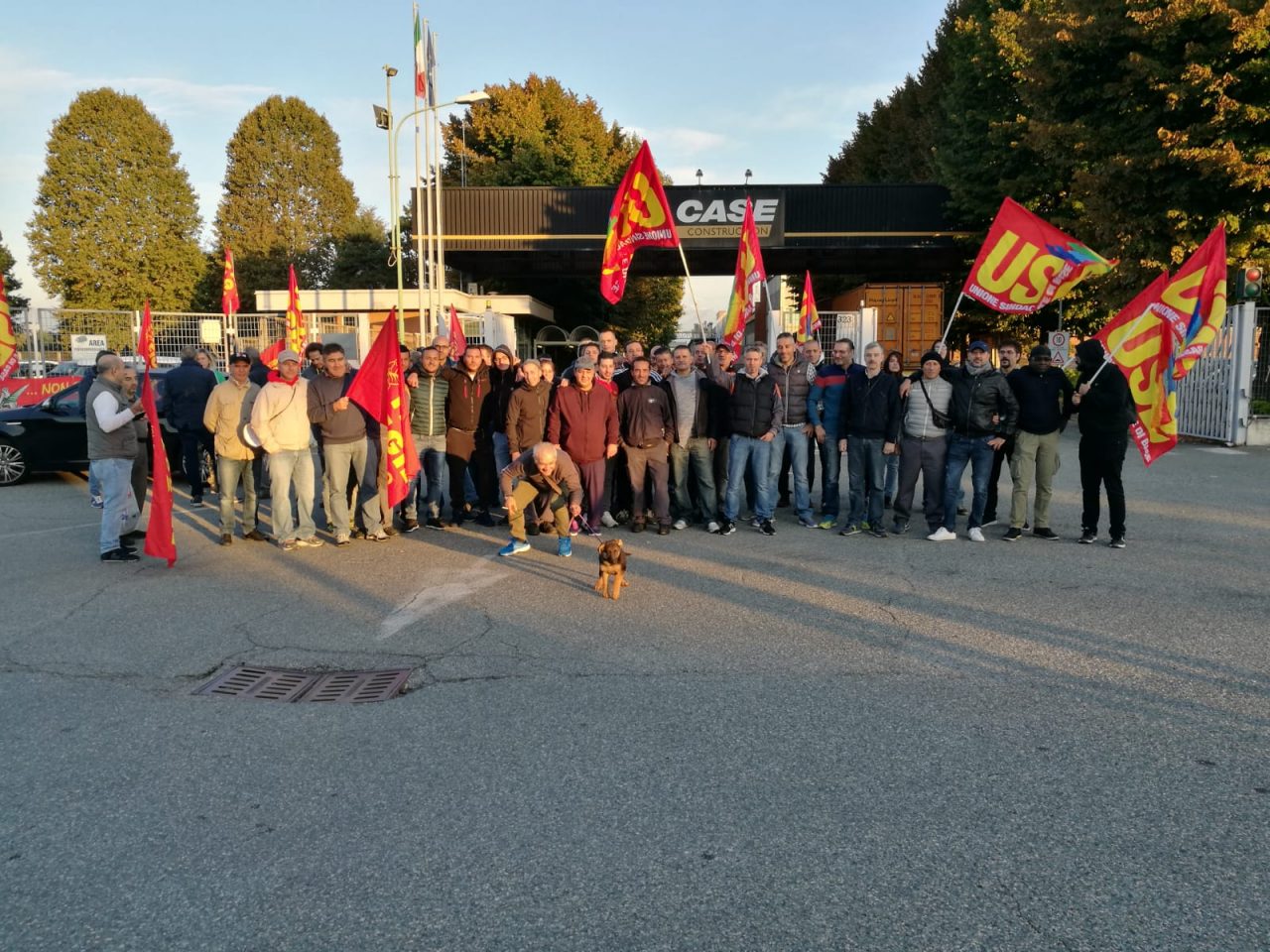 Cnh Industrial: confermato il piano industriale e gli esuberi. La Fiom Cgil chiede urgentemente l'incontro al Mise, sono previste nuove manifestazioni davanti ai cancelli.