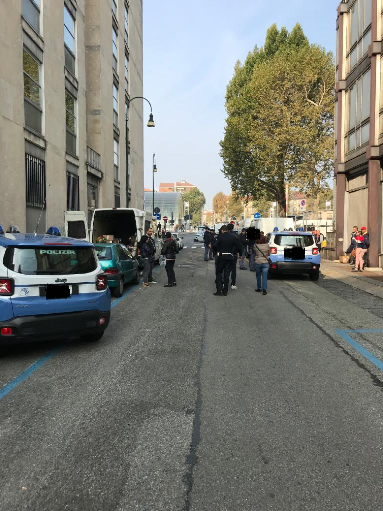 Controlli di polizia e municipale: multe, fermi e merce sequestrata