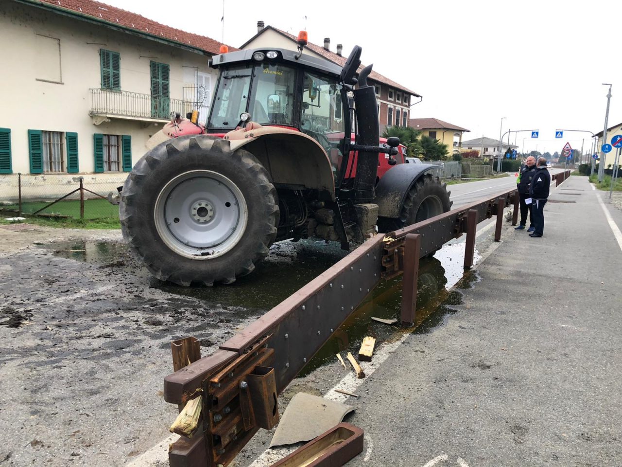 Incidente lungo la provinciale, traffico deviato
