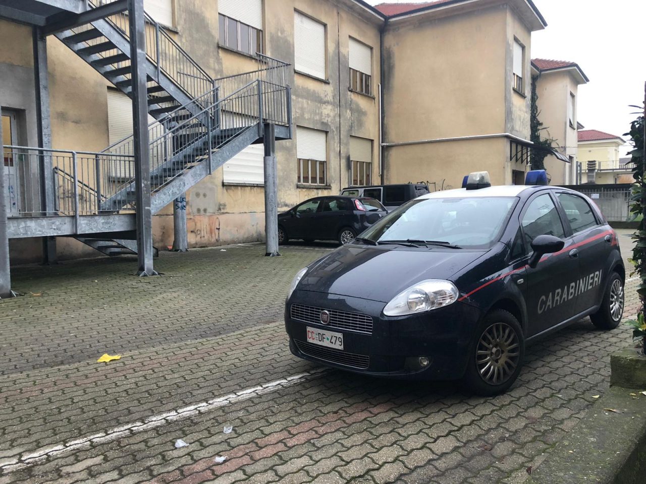 Lotta alla droga, i carabinieri al Calamandrei