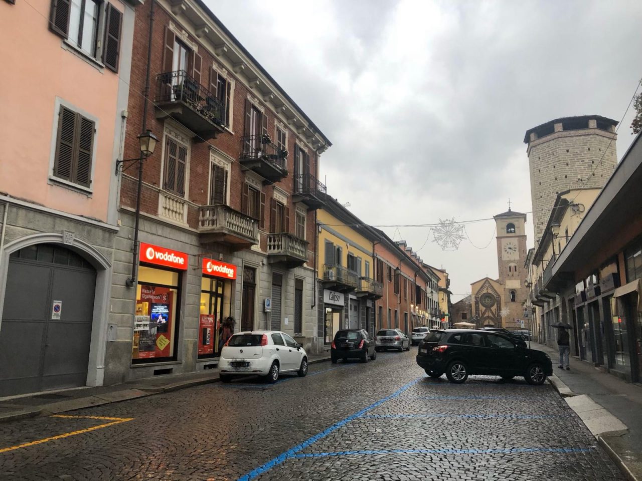 220 firme per dire no all’isola pedonale di via Po