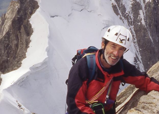 Muore improvvisamente dopo una gita di sci alpinismo