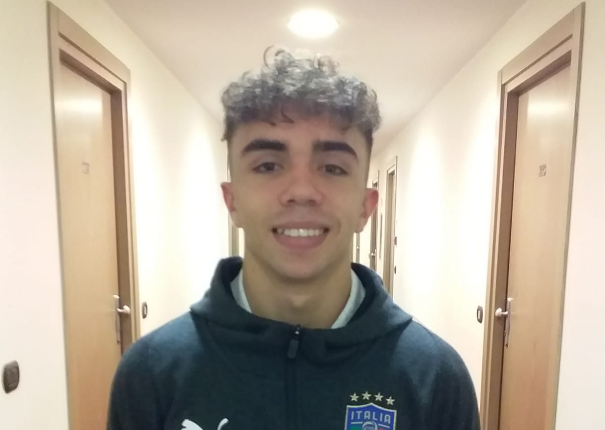 Simone De Felice della L84 indossa la maglia della nazionale