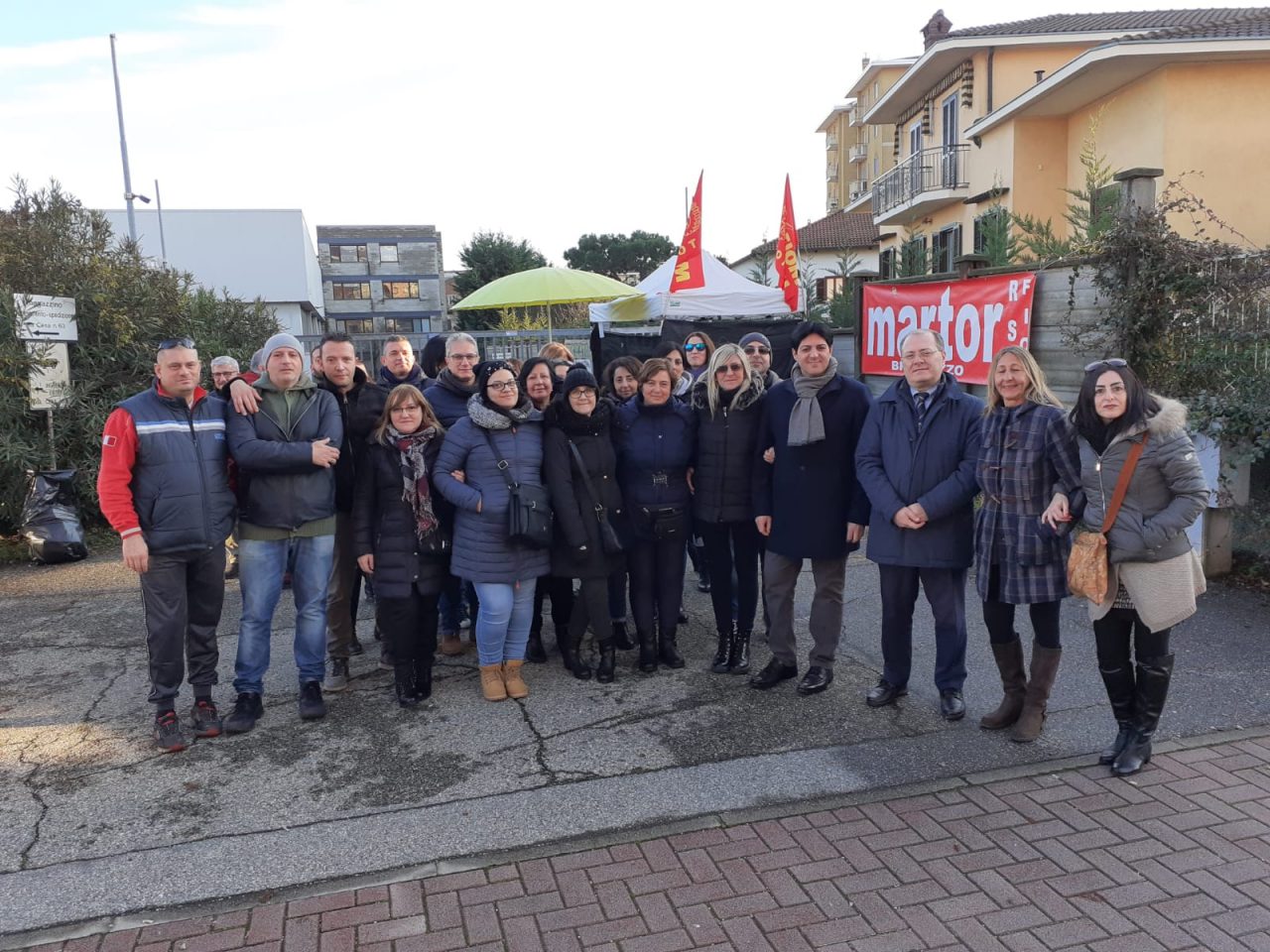 Crisi Martor, prosegue lo sciopero a oltranza. Il sostegno delle istituzioni