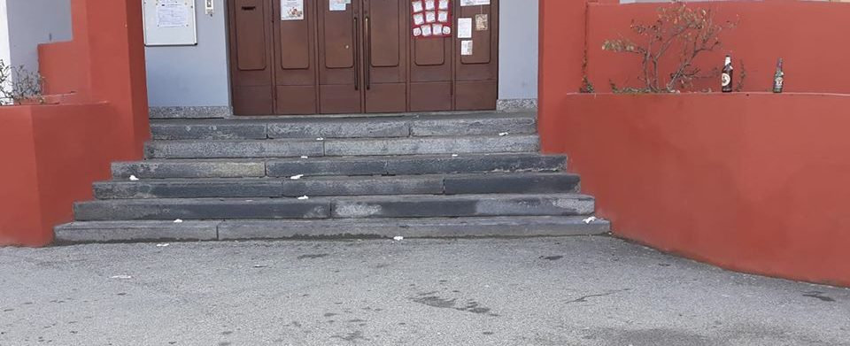 Scuola Buozzi colpita dagli incivili