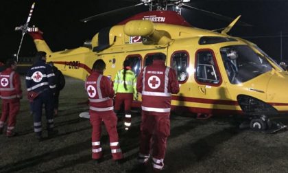 Ragazzo cade nel campetto da calcetto di Torrazza, grave al Cto