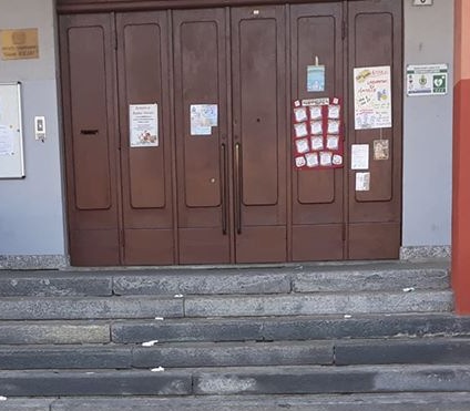 Scuola Buozzi e asilo Infantile chiusi, non c’è corrente
