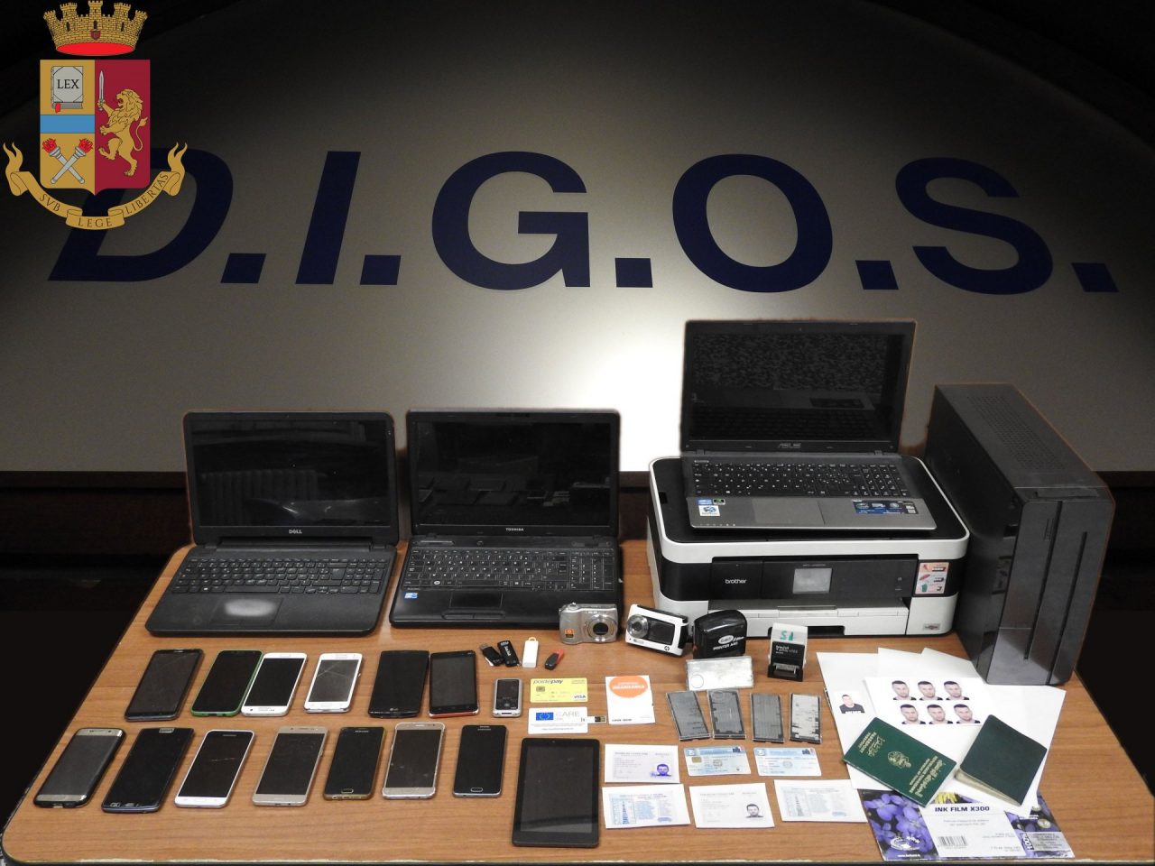 Smantellata organizzazione che favoriva l’immigrazione clandestina