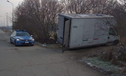 Camion carico di rame rubato viene recuperato dalla Polizia