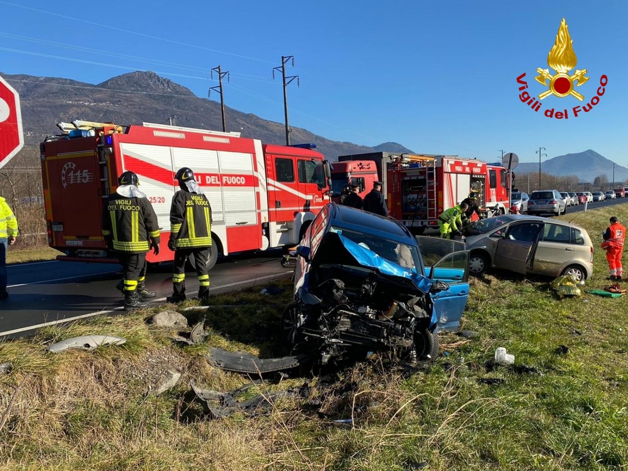 Scontro fra auto: tre persone coinvolte