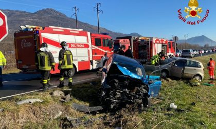 Scontro fra auto: tre persone coinvolte