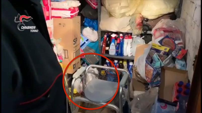 Badante chiude anziano in cantina IL VIDEO