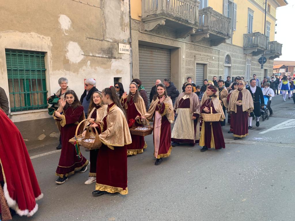 Carnevale di Sant’Antonino, oggi la sfilata LE FOTO