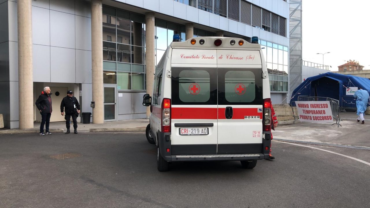 Coronavirus, spostata la tenda pre triage al Pronto soccorso di Chivasso