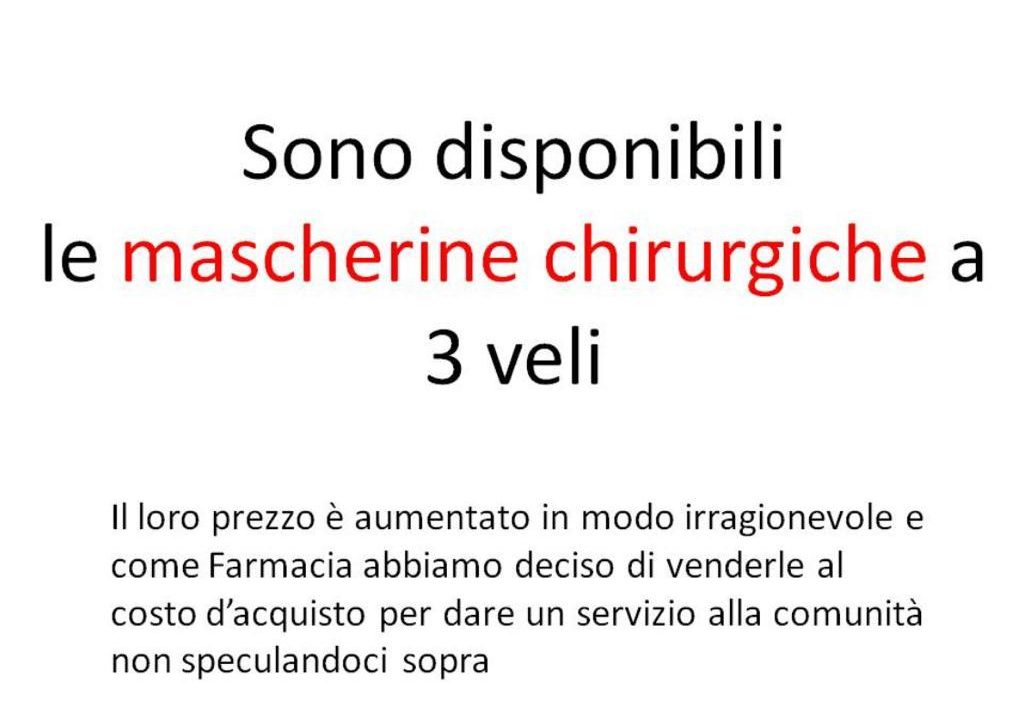Coronavirus, Farmacia Croce di Chivasso vende mascherine al prezzo di costo