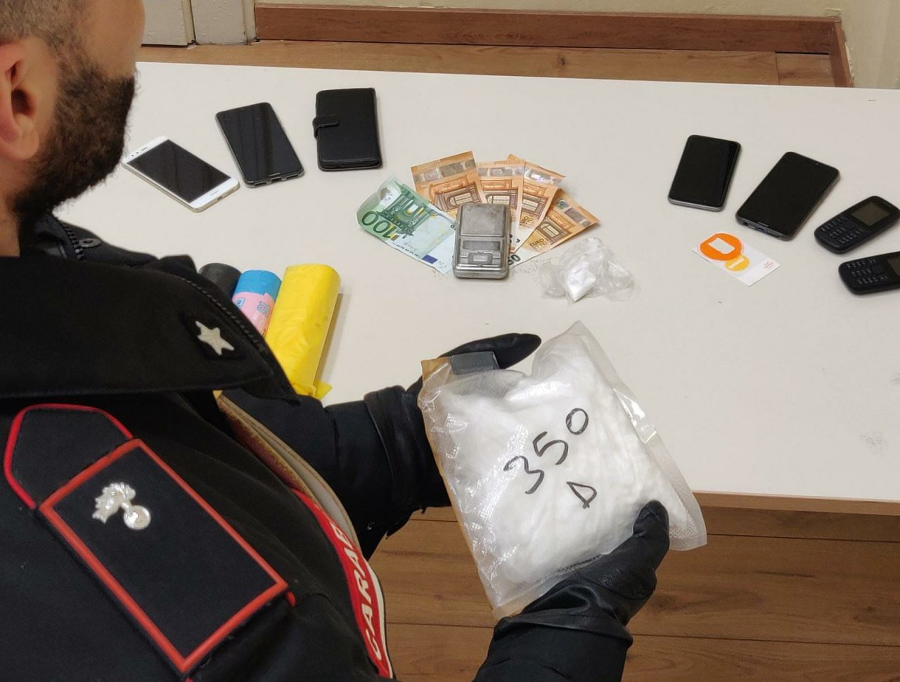 Cucinavano la cocaina per produrre crack VIDEO