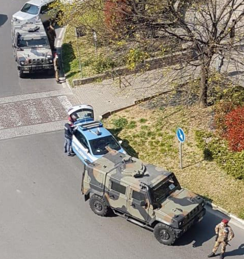 Coronavirus, troppe persone per strada e a Torino arriva l’Esercito