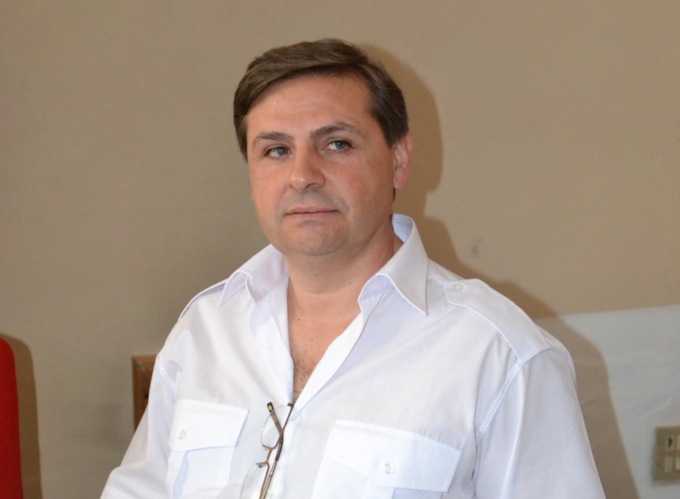 «Basta parole: lampioni accesi e buche riparate»