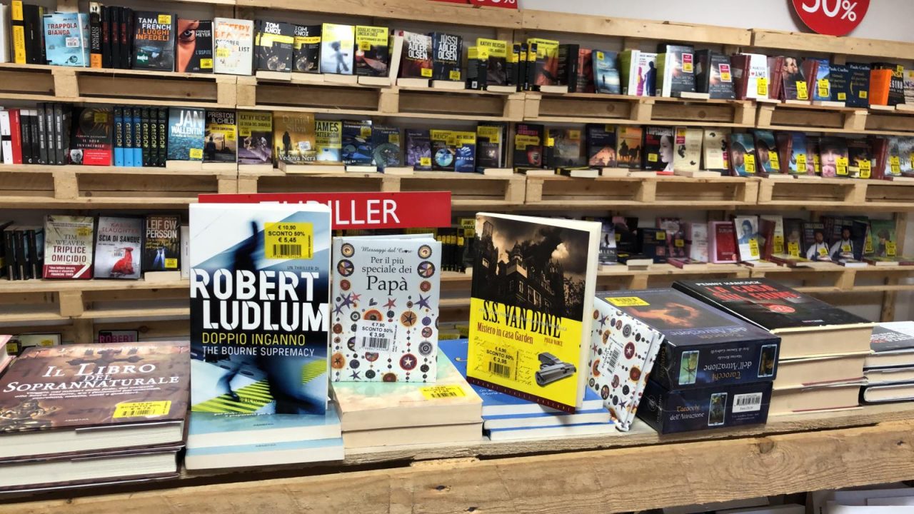 Librerie, cartolibrerie e negozi da bimbi potrebbero non riaprire in Piemonte