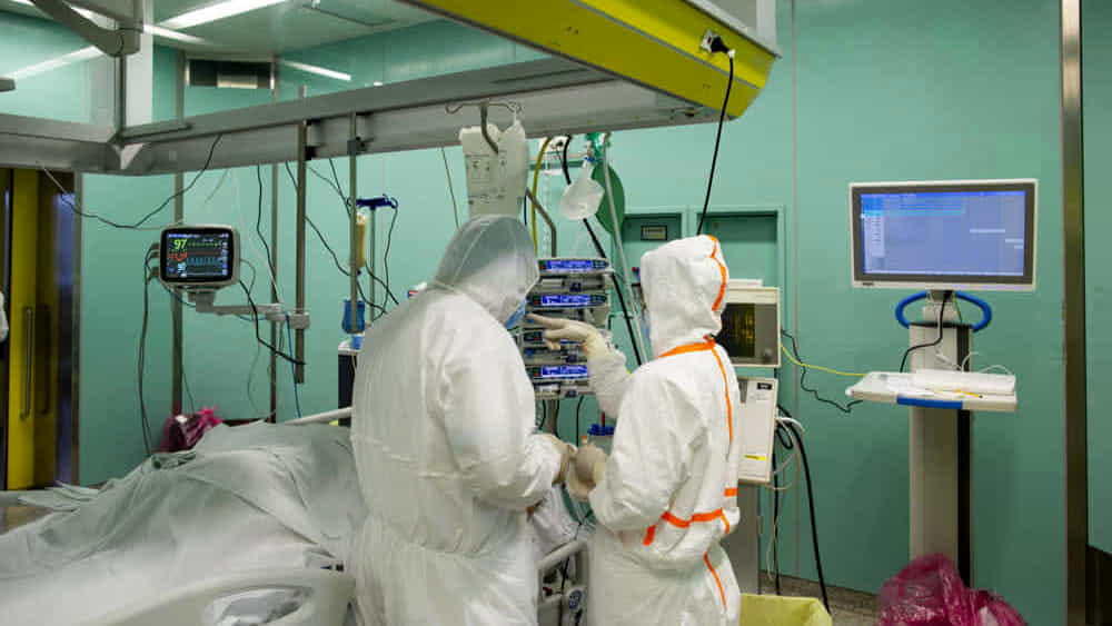 Primo Maggio, minuto di silenzio per gli infermieri scomparsi nella lotta al Coronavirus