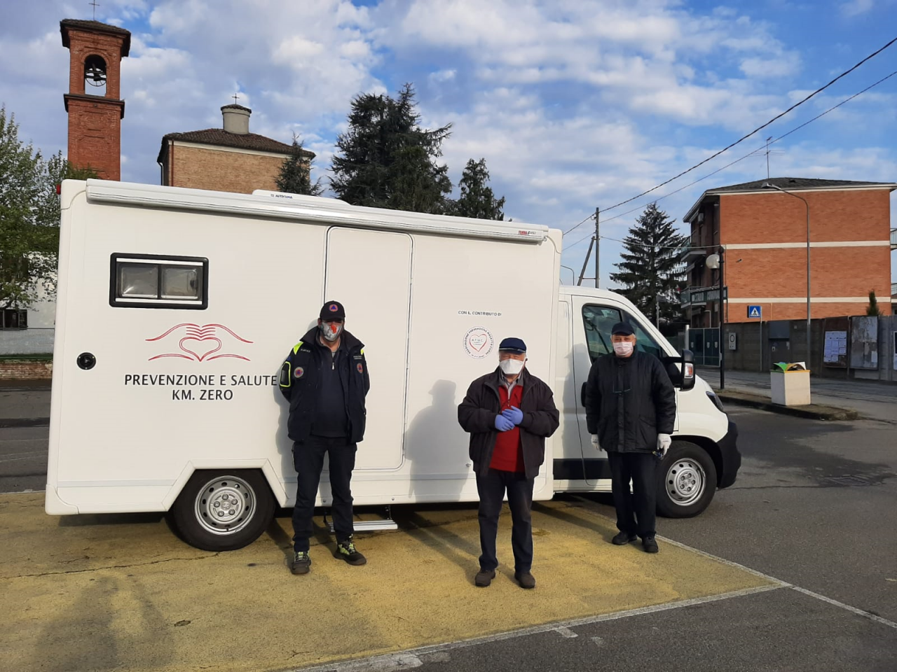 Rsa, operativa da oggi la seconda unità mobile per i tamponi