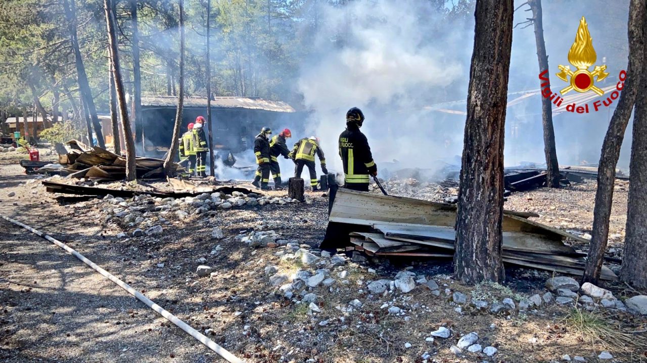 Incendio in un campeggio a Bardonecchia