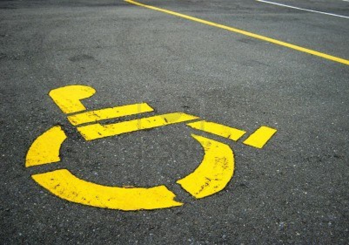 Lavori nelle piazze, mancano i parcheggi per disabili