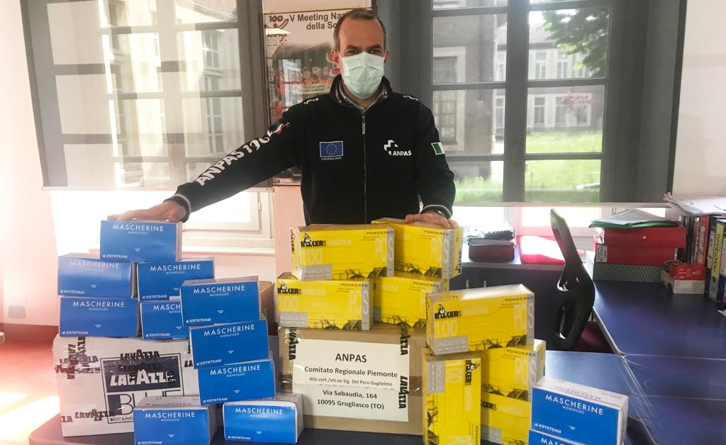 Lavazza dona mascherine e guanti ad Anpas Piemonte