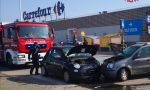 Incidente nel parcheggio del Carrefour: una persona ferita