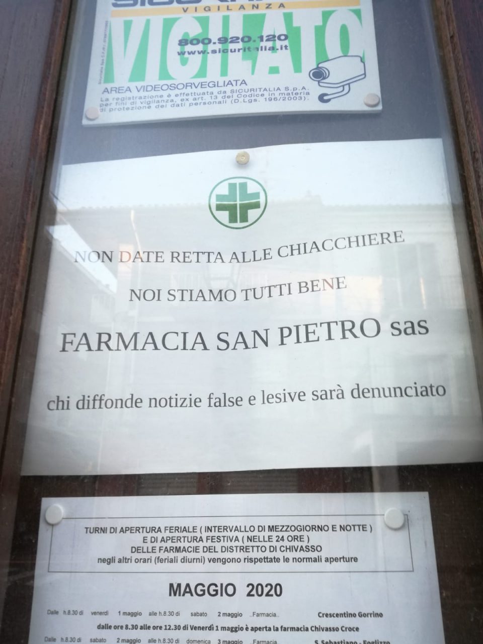 Farmacista, medico e prete contagiati dal Coronavirus: «E’ tutto falso»